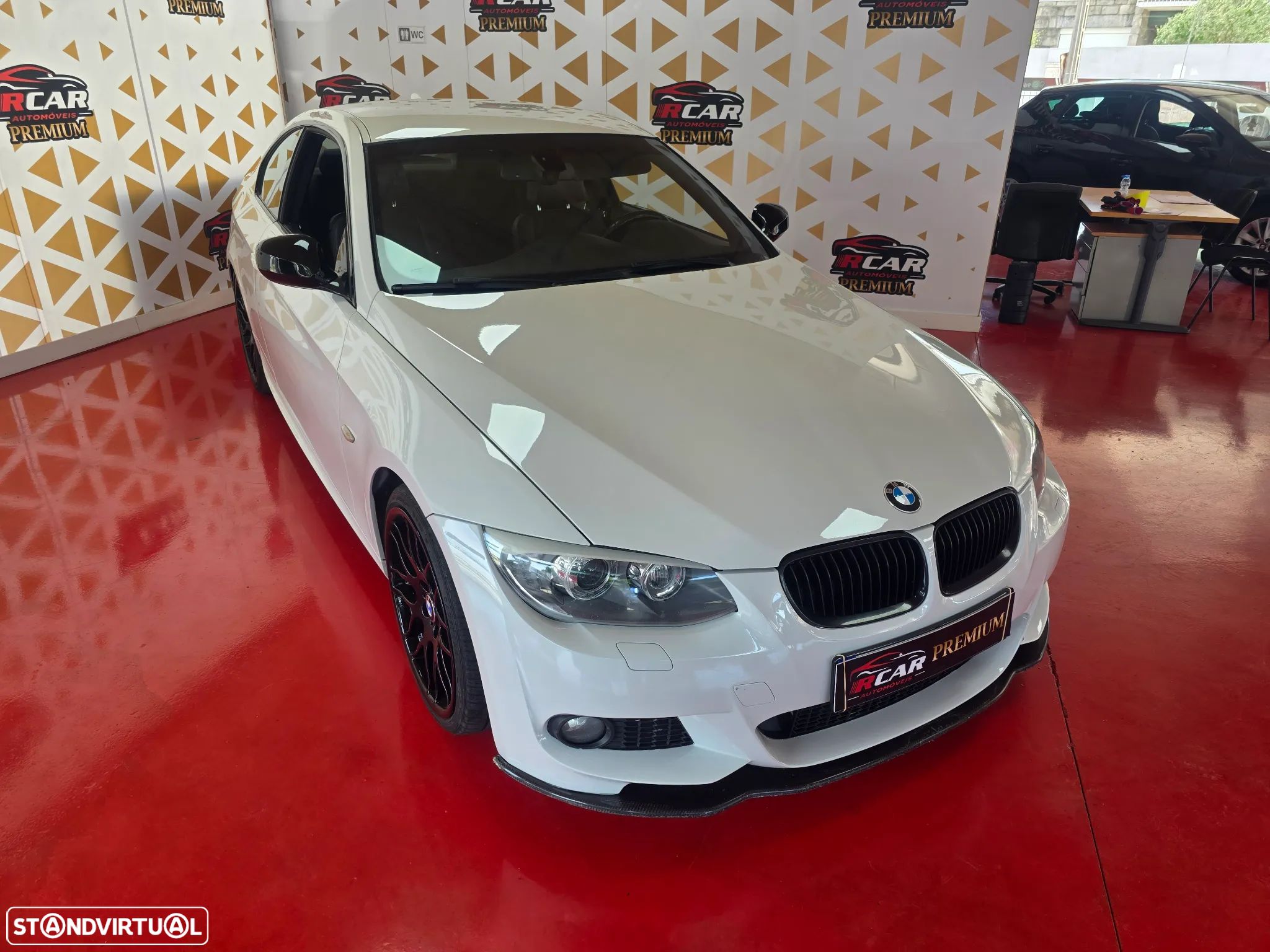 BMW 320 d Coupe Aut. - 1