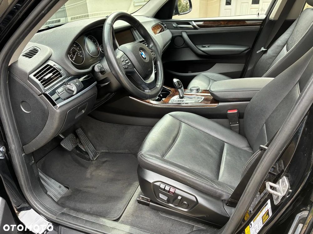 BMW X3 xDrive28i - 2