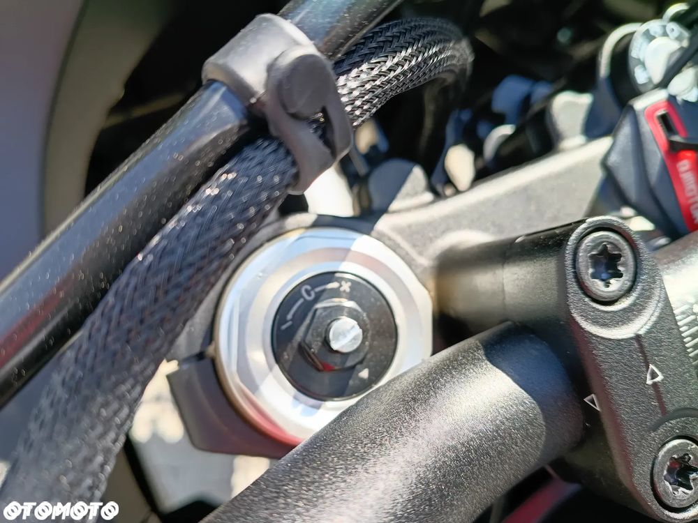 QJMOTOR SRT 300DX - 7