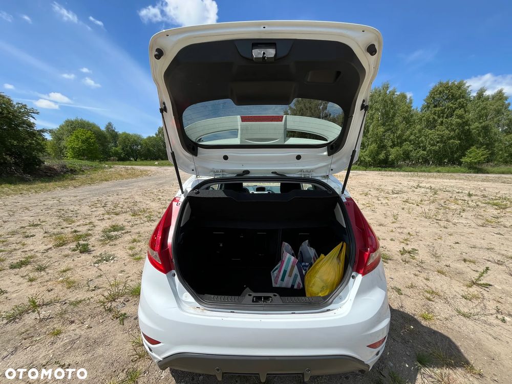 Ford Fiesta 1.4 Trend - 9
