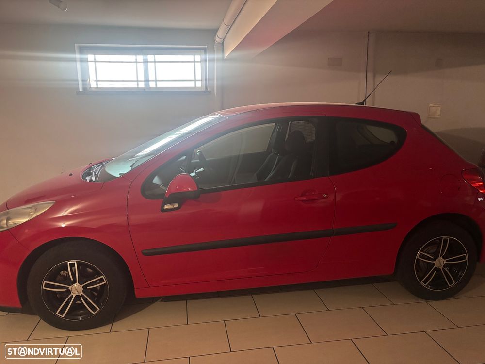 Peugeot 207 - 6