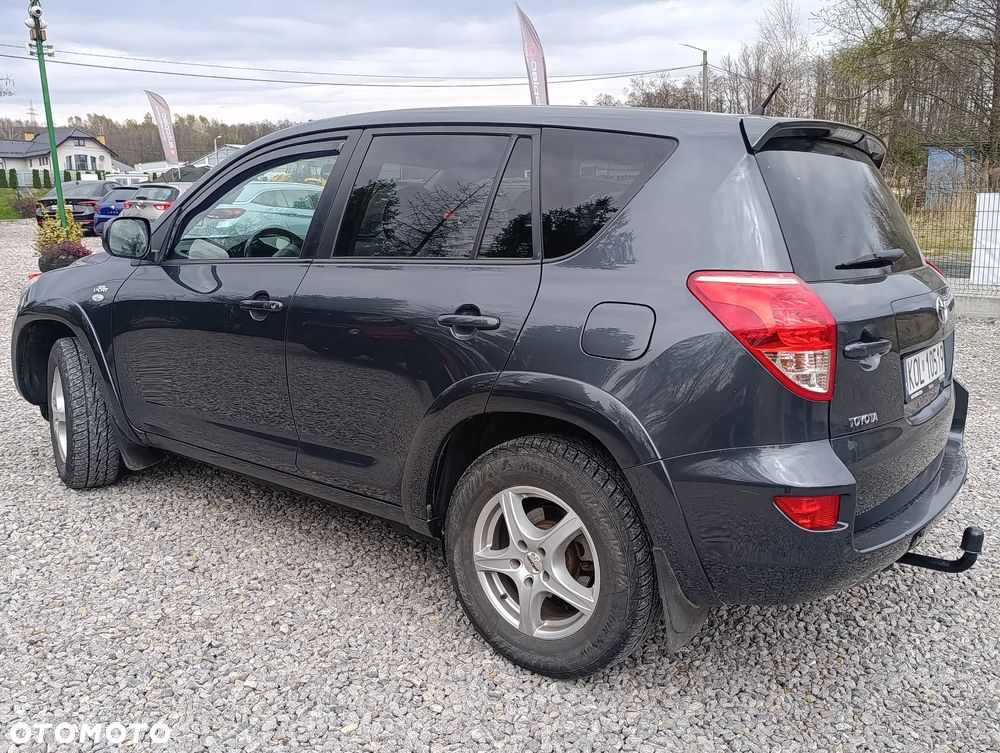 Toyota RAV4 2.2 D-CAT 4x4 Executive - 4