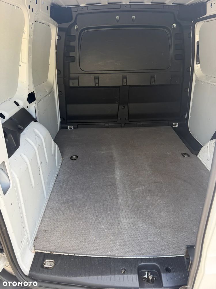 Volkswagen Caddy 102 KM - 8