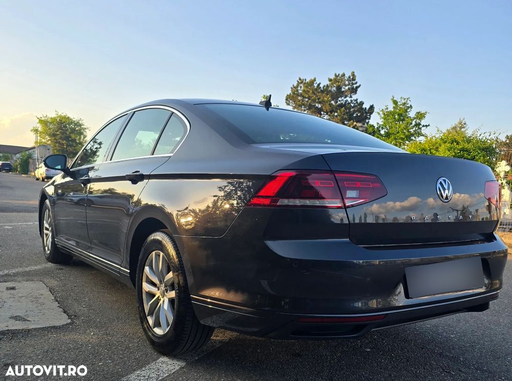 Volkswagen Passat 2.0 TDI DSG Comfortline - 6