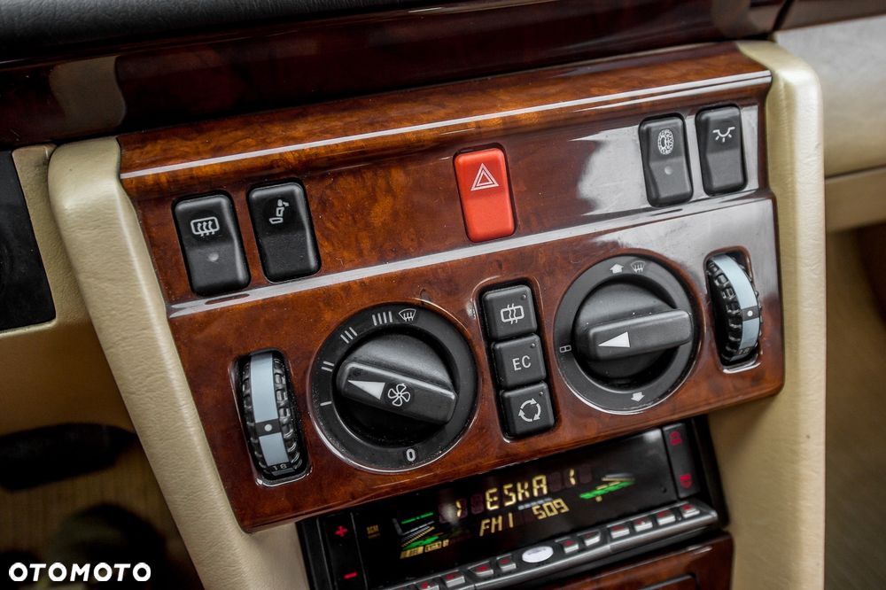Mercedes-Benz W124 (1984-1993) - 27