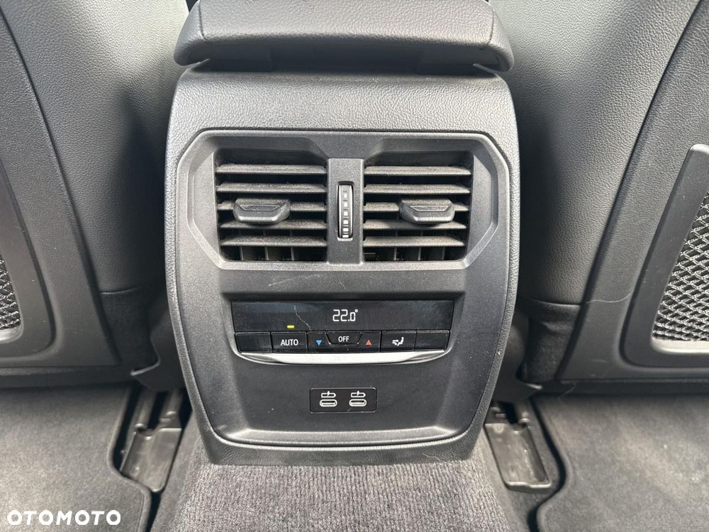 BMW i4 80.7kWh eDrive 40 M Sport - 29