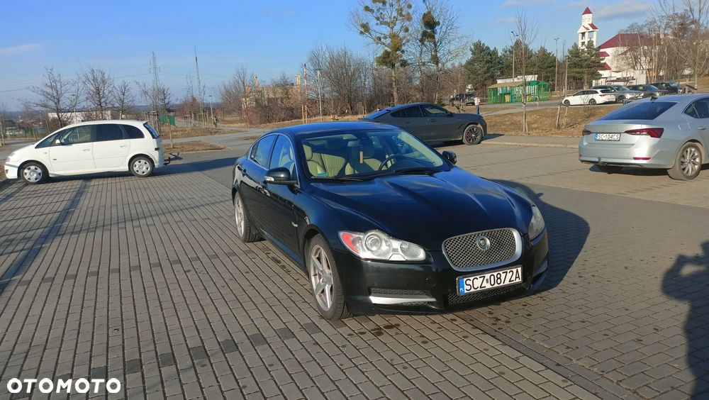 Jaguar XF 2.7 V6 D Luxury - 2