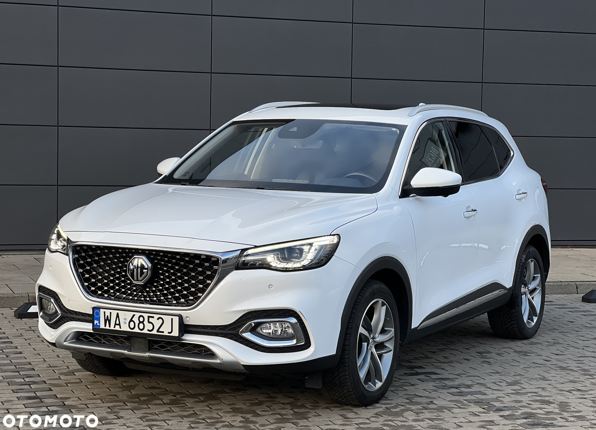 MG EHS 1.5T-GDI PHEV Luxury - 4