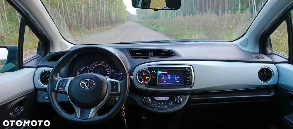 Toyota Yaris - 8