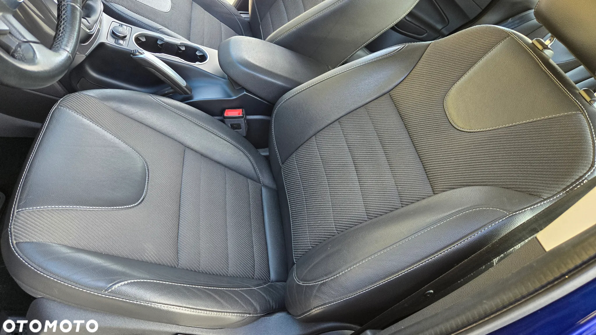 Ford Kuga - 10