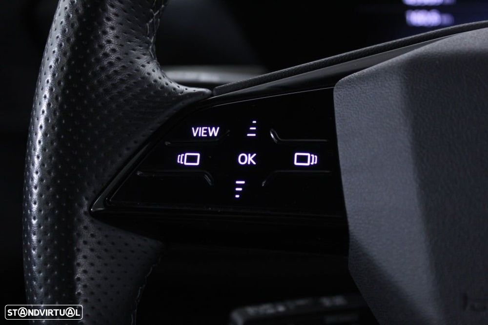 Audi Q6 e-tron - 24