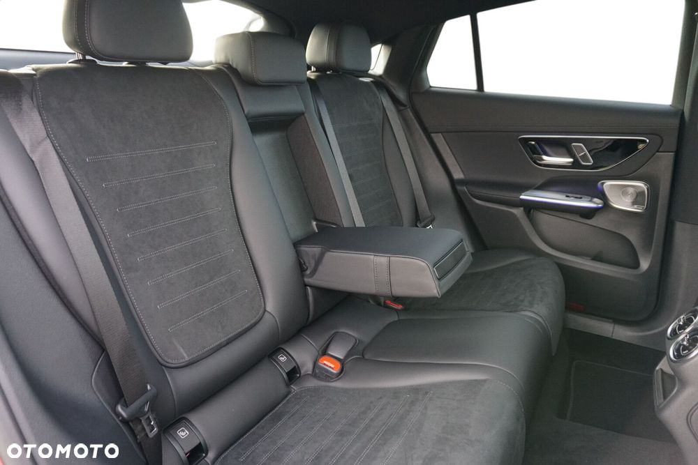Mercedes-Benz GLC 200 mHEV 4-Matic AMG Line - 10