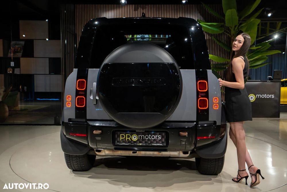 Land Rover Defender - 17