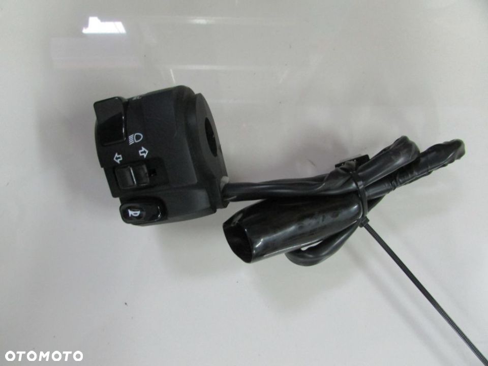 Kawasaki Z400 19r przełączniki kierownicy lewy - 1