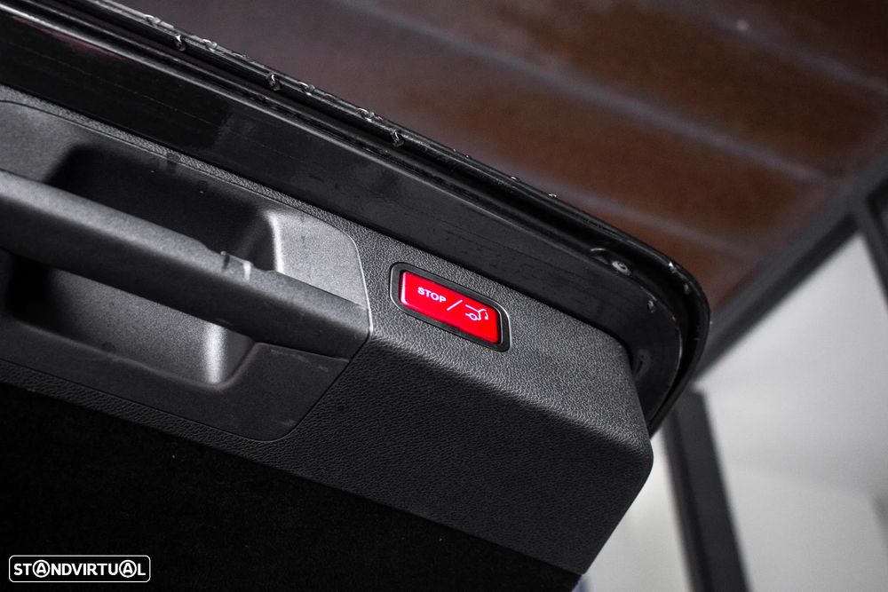 Mercedes-Benz E 300 e AMG Line - 35