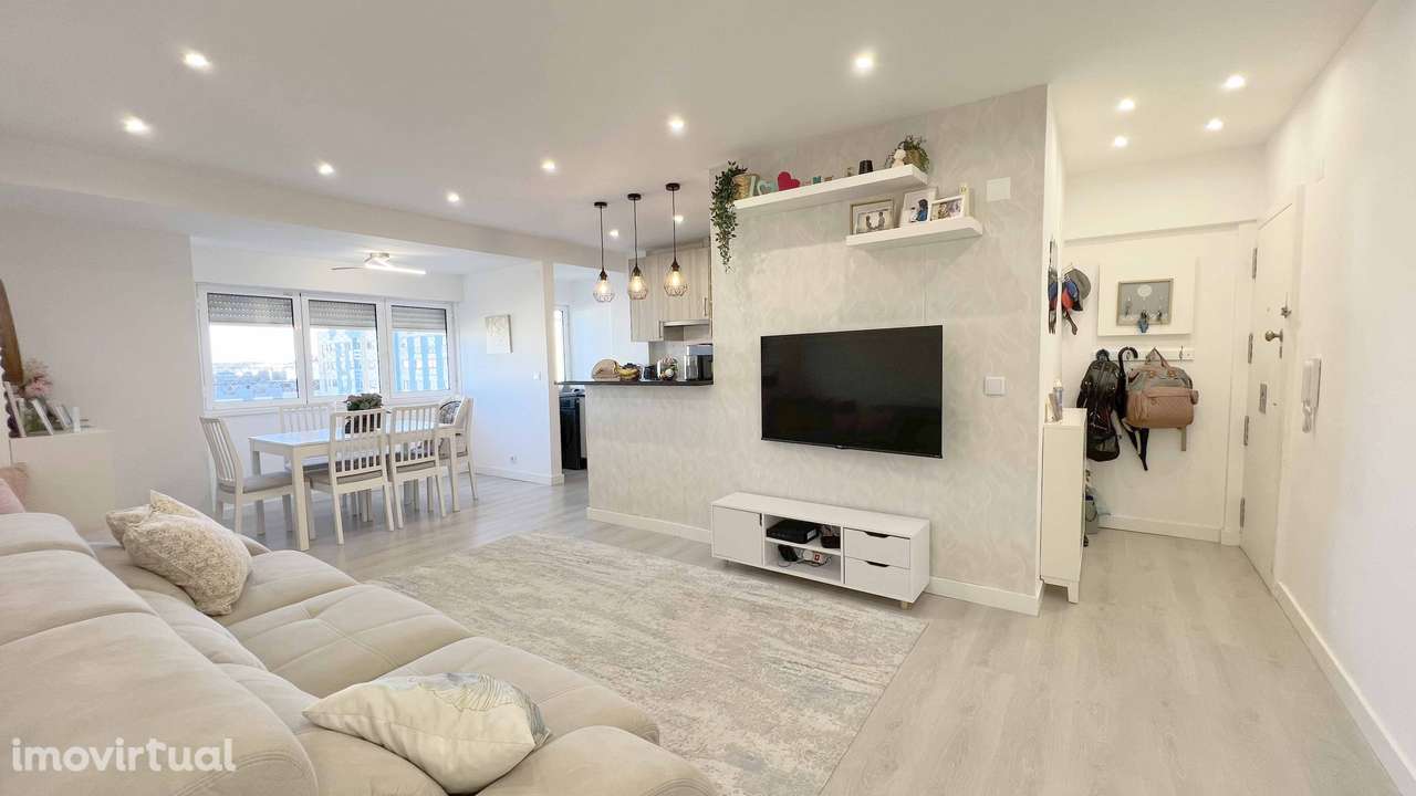 Apartamento T3 localizado em São Marcos, Lisboa - Grande imagem: 2/17