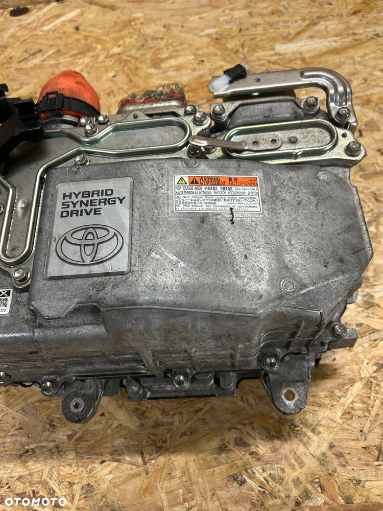 Toyota Yaris III hybryda falownik Inwerter G9200-52033 - 2