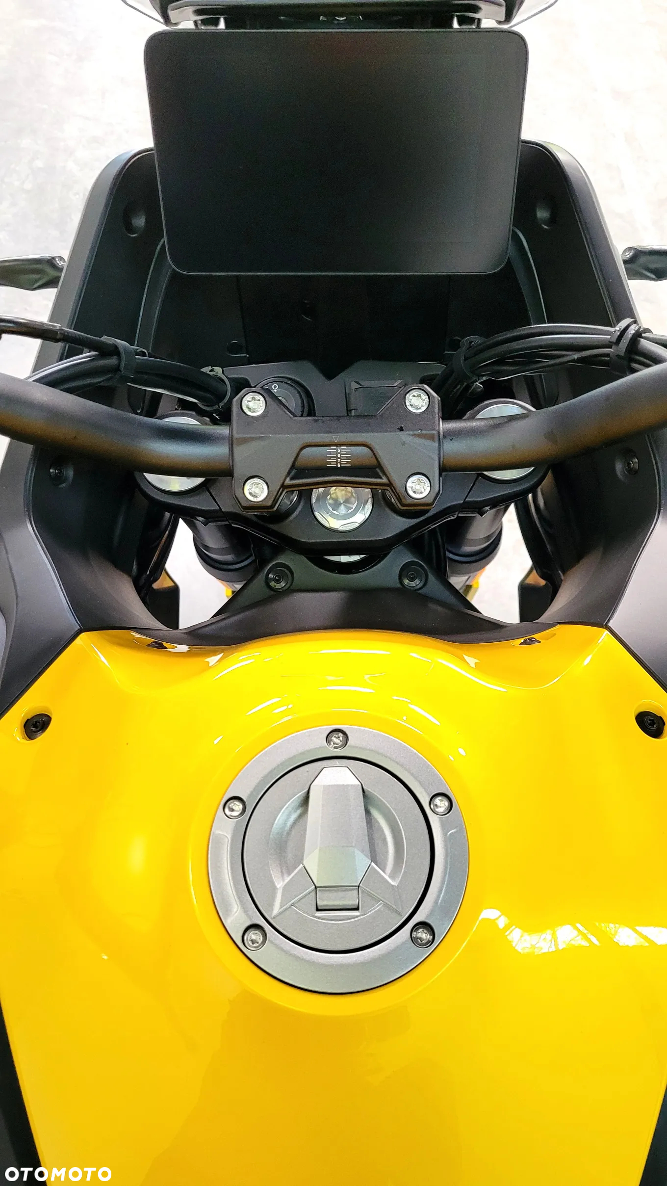 QJMOTOR SVT 650X - 7