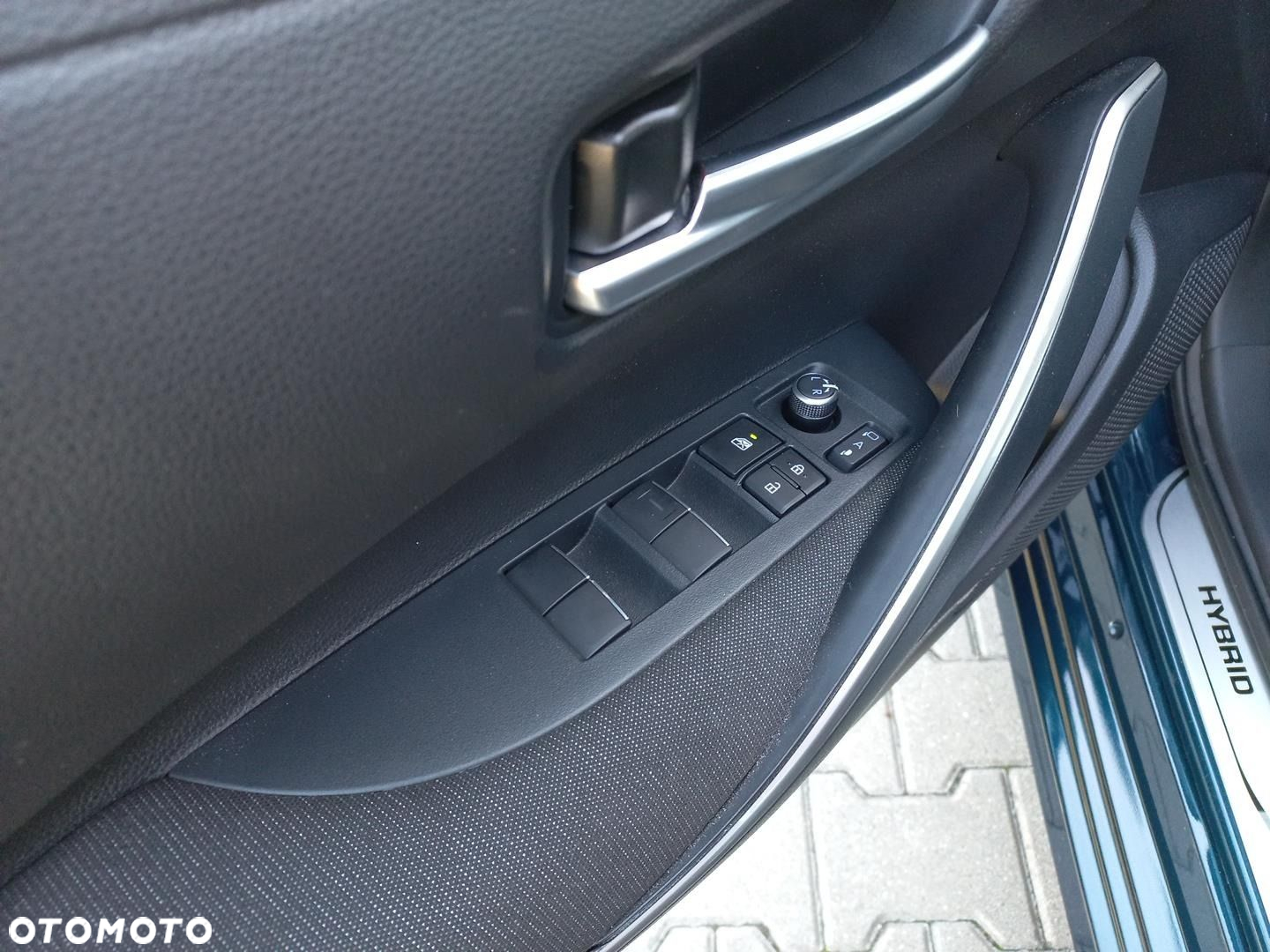 Toyota Corolla 1.8 Hybrid Style - 10