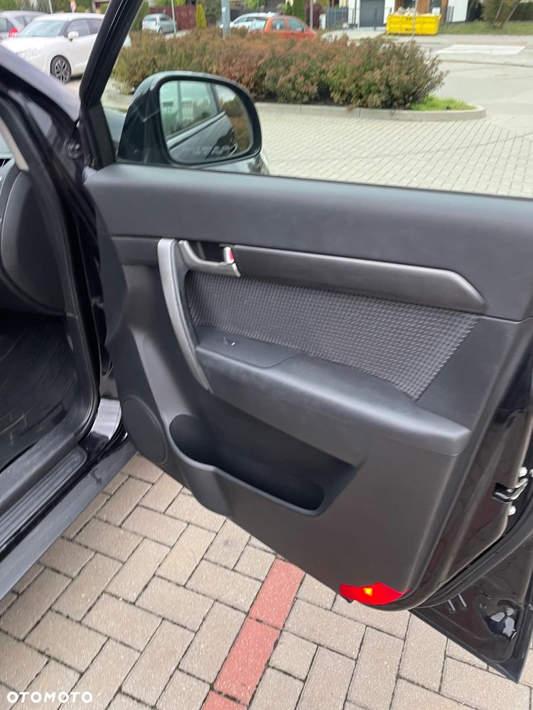 Chevrolet Captiva - 11