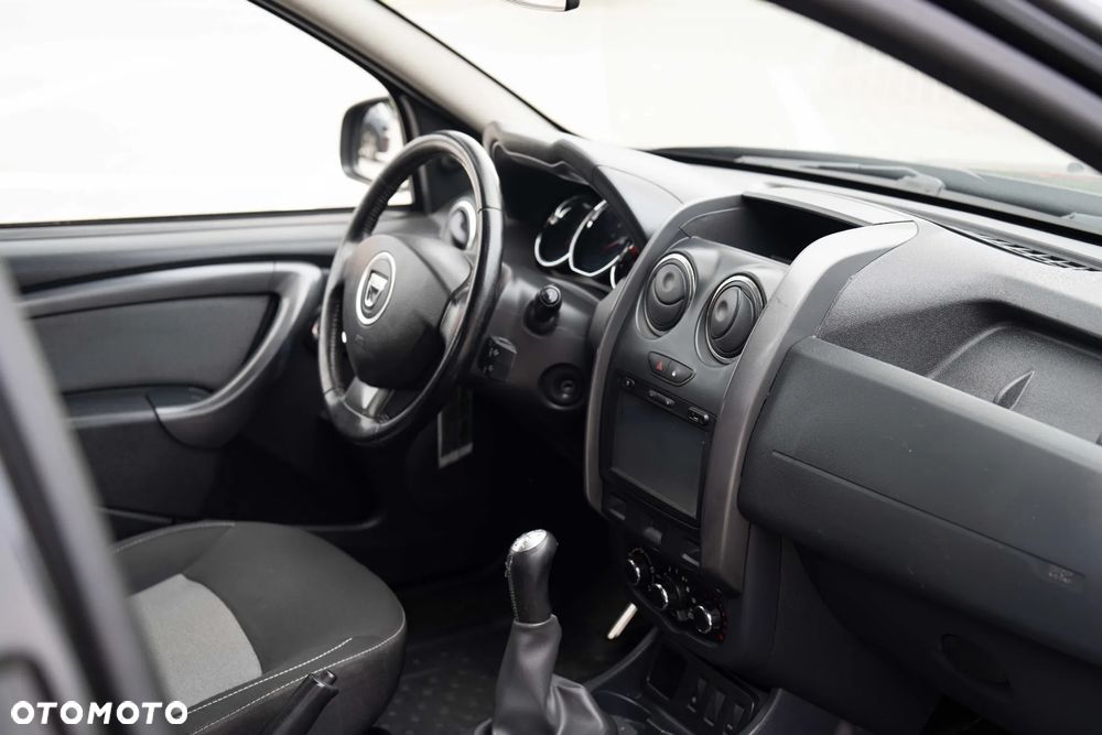 Dacia Duster 1.6 SCe S&S - 15