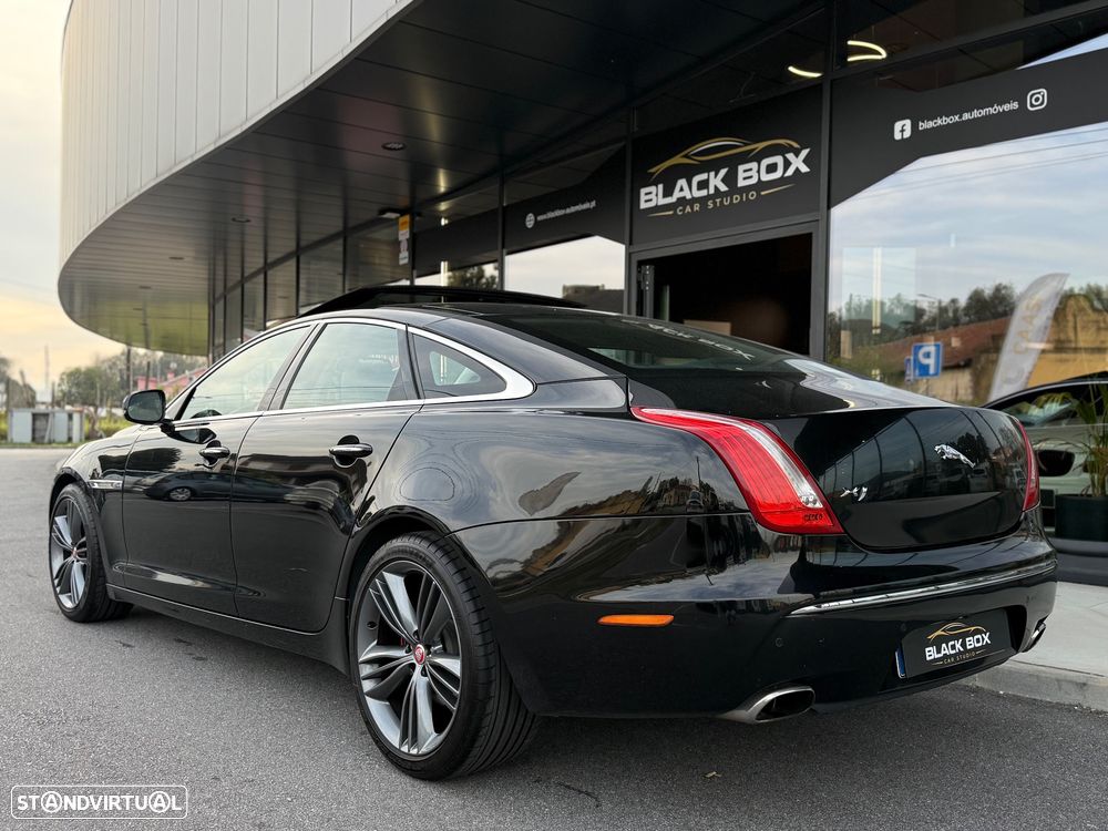 Jaguar XJ 3.0 D V6 Premium Luxury - 4