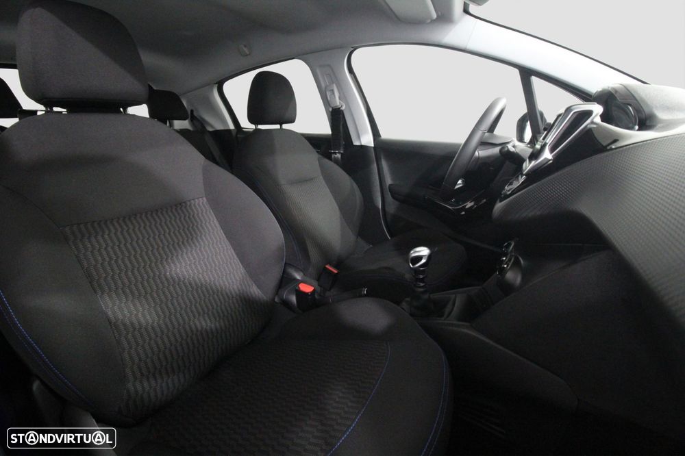 Peugeot 208 1.2 PureTech Active - 13