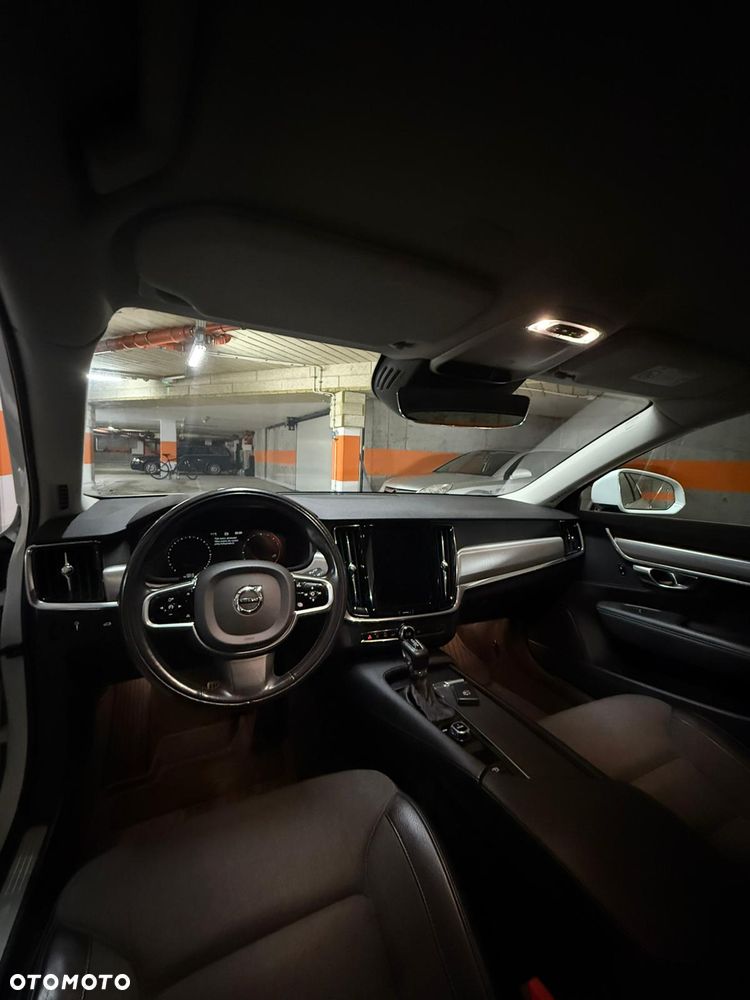 Volvo V90 ver-d3-geartronic-momentum - 19
