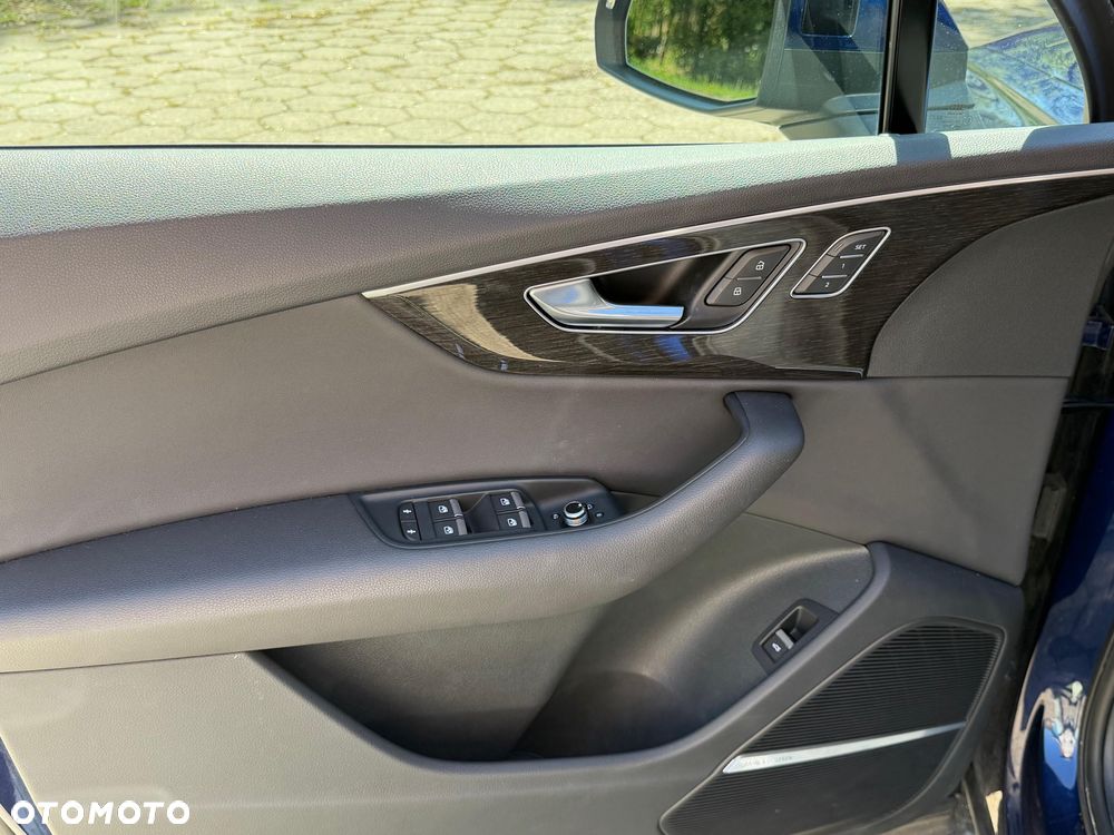 Audi Q7 55 TFSI quattro tiptronic - 30