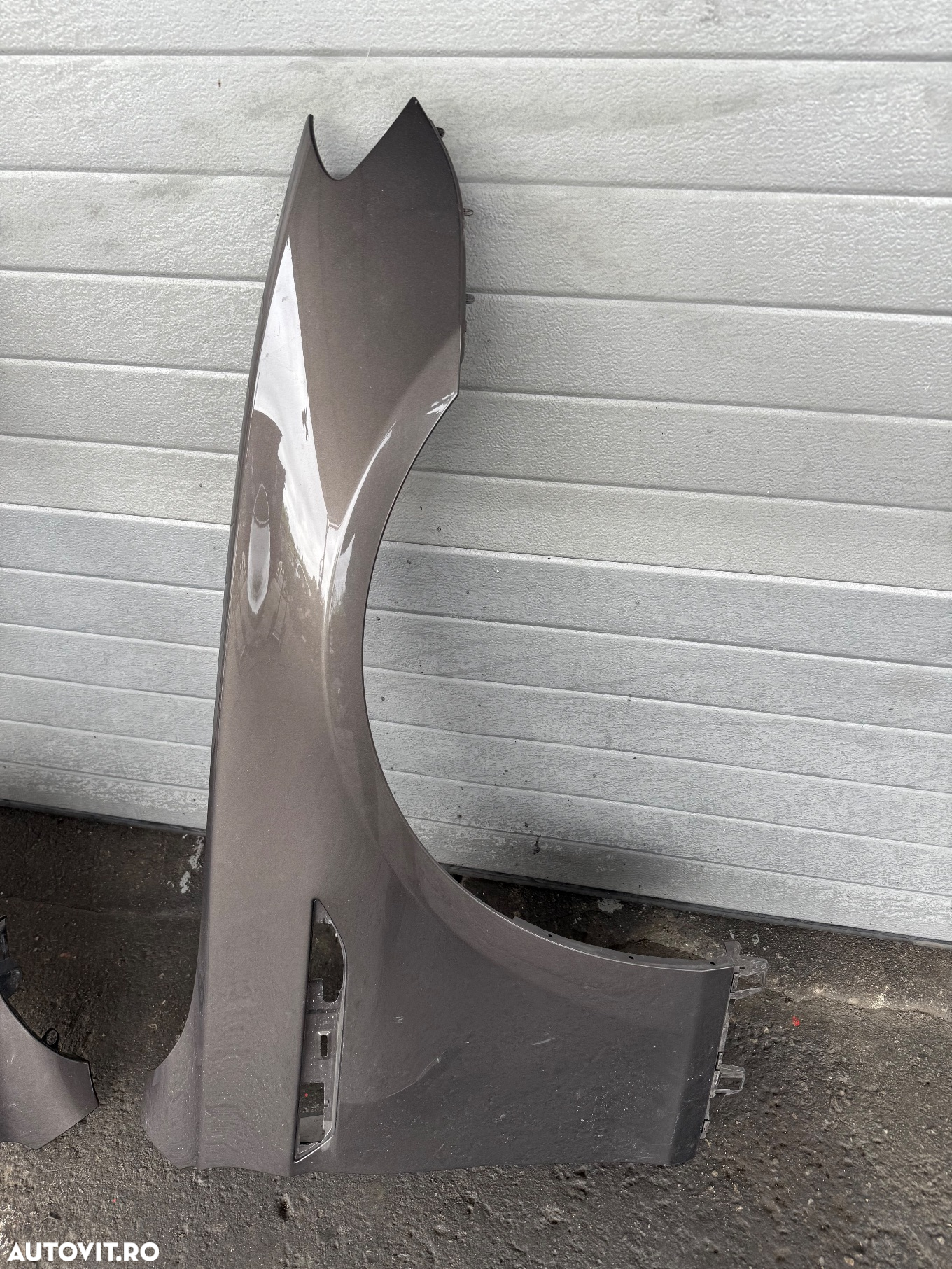 Vând aripă față stanga sau  dreapta  bmw seria 6 gran coupe F06 Cabrio f12 coupe f13  piesele nu au nici un defect - 2