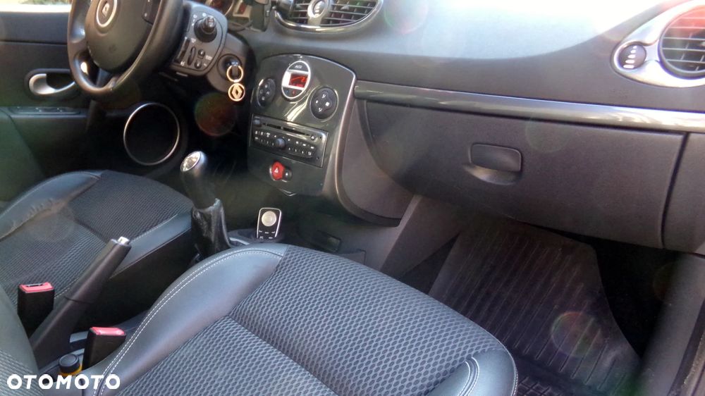 Renault Clio TCe 100 Dynamique - 15