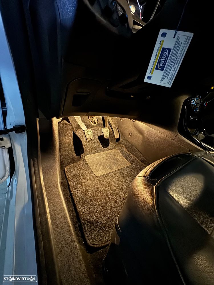 Ford Fiesta 1.0 EcoBoost Titanium - 8