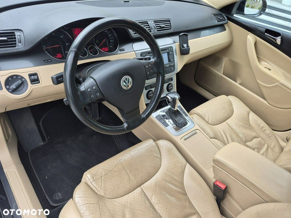 Volkswagen Passat - 10