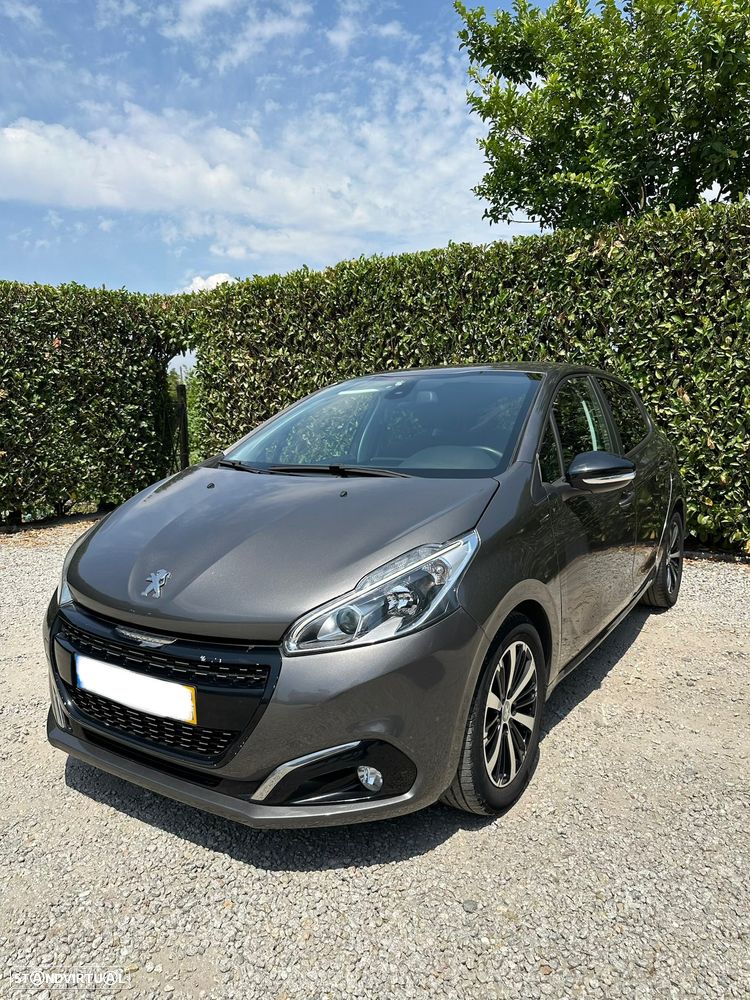Peugeot 208 1.2 PureTech Signature - 2