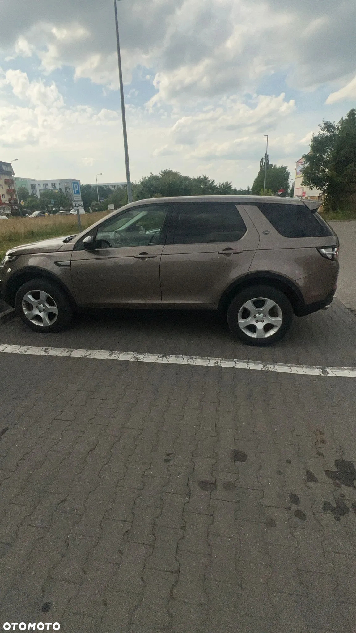 Land Rover Discovery Sport 2.0 eD4 HSE - 4