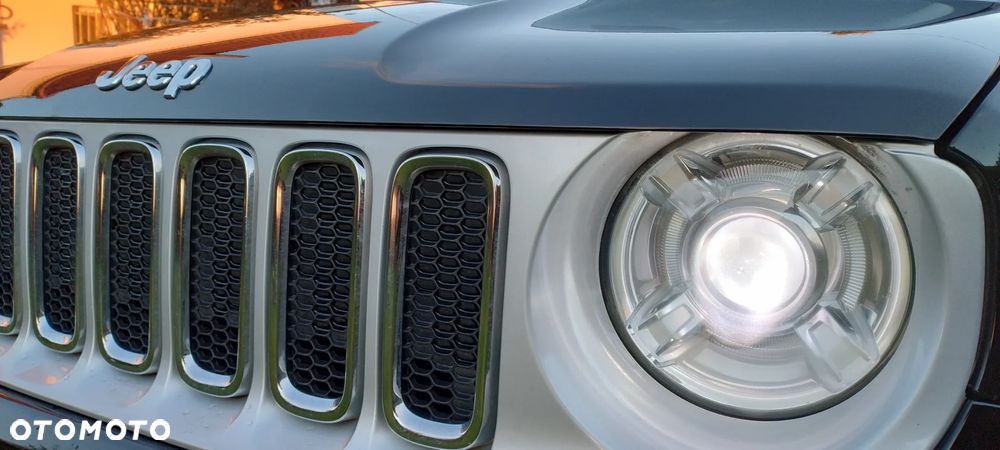 Jeep Renegade 1.4 MultiAir Limited FWD S&S - 23