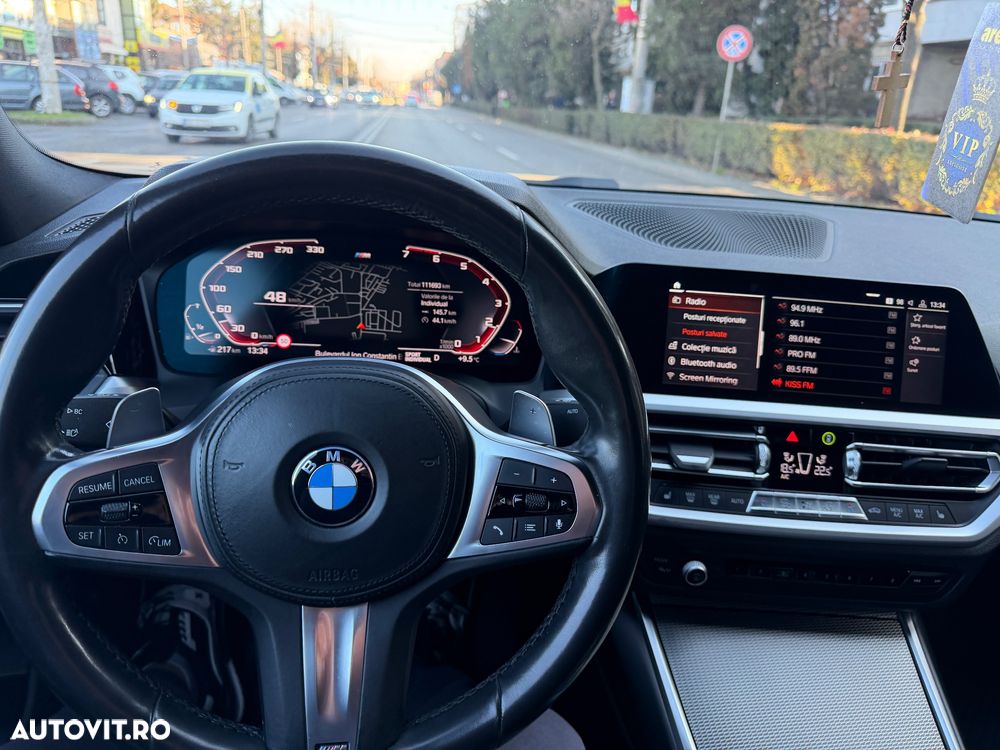 BMW Seria 3 320i xDrive AT - 12