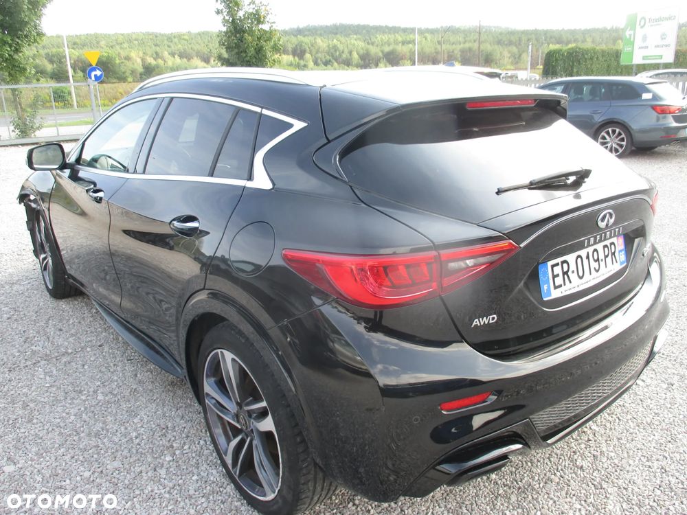 Infiniti Q30 2.2d DCT AWD Sport City Black - 10