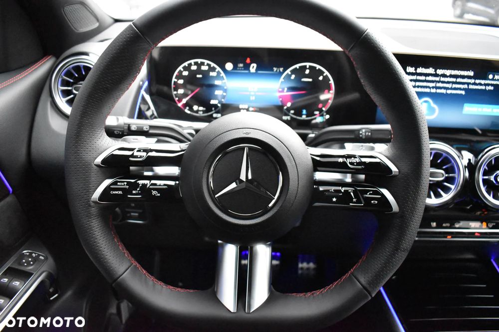 Mercedes-Benz GLB 200 d 4Matic 8G-DCT Edition AMG Line - 16