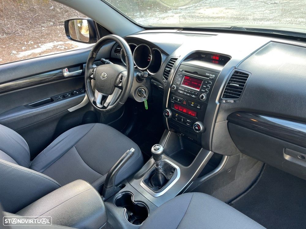 Kia Sorento 2.2 CRDi EX - 36