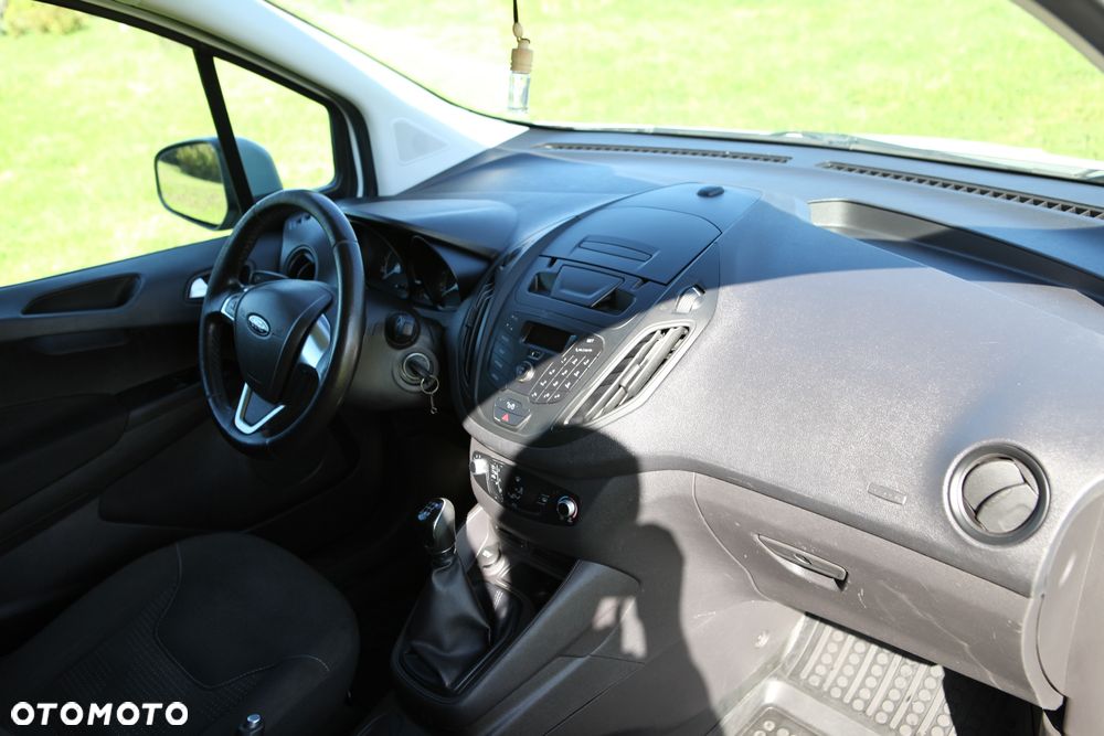 Ford Transit Courier - 6