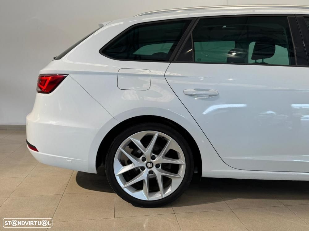 SEAT Leon ST 2.0 TDI DPF DSG FR - 7