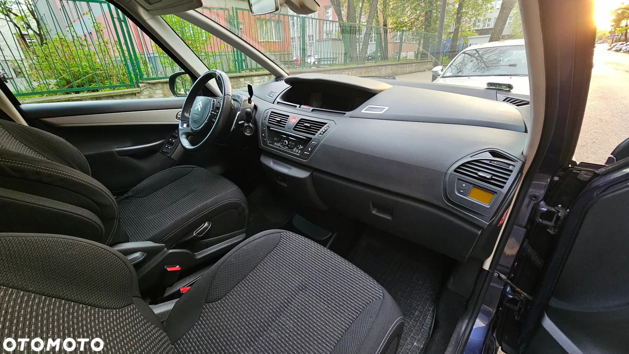 Citroën C4 Grand Picasso 1.6 HDi Equilibre Navi Pack MCP - 10