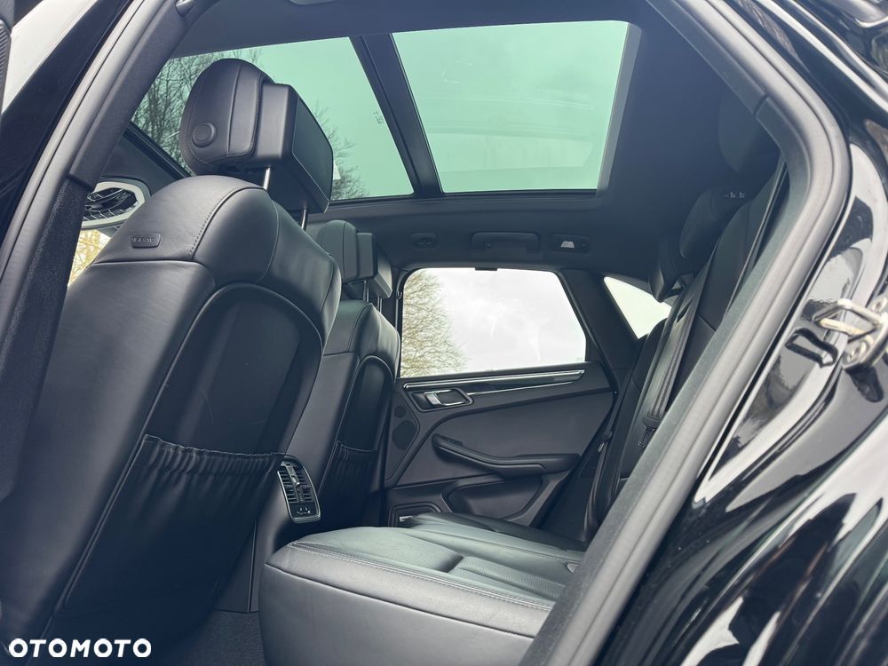 Porsche Macan Standard - 19