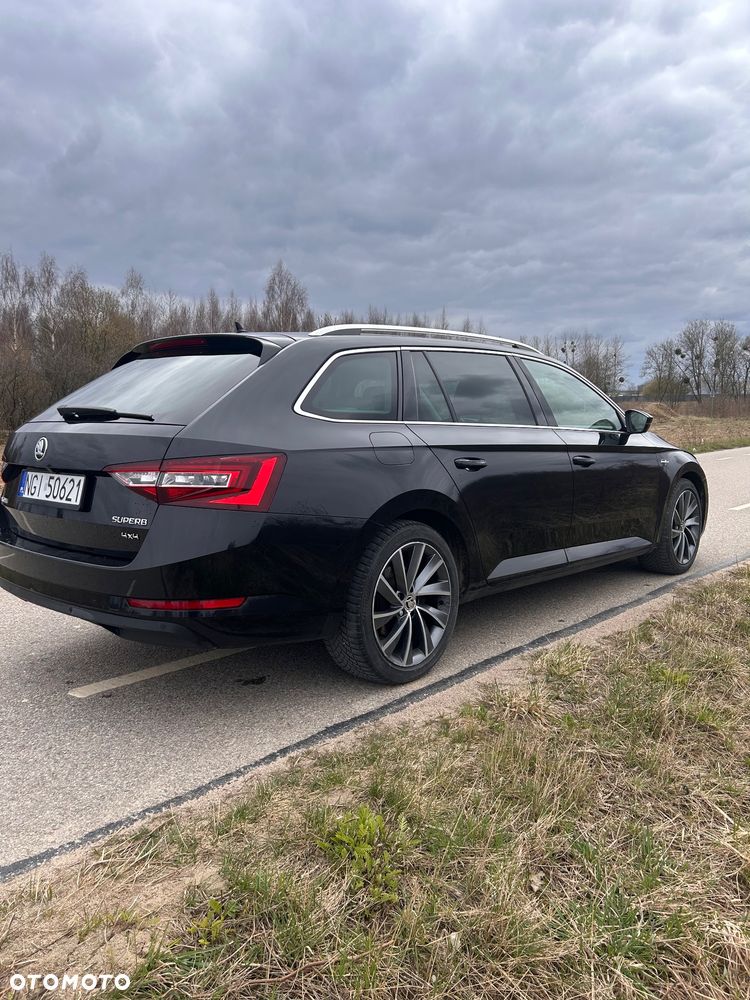 Skoda Superb 2.0 TDI 4x4 L&K DSG - 9