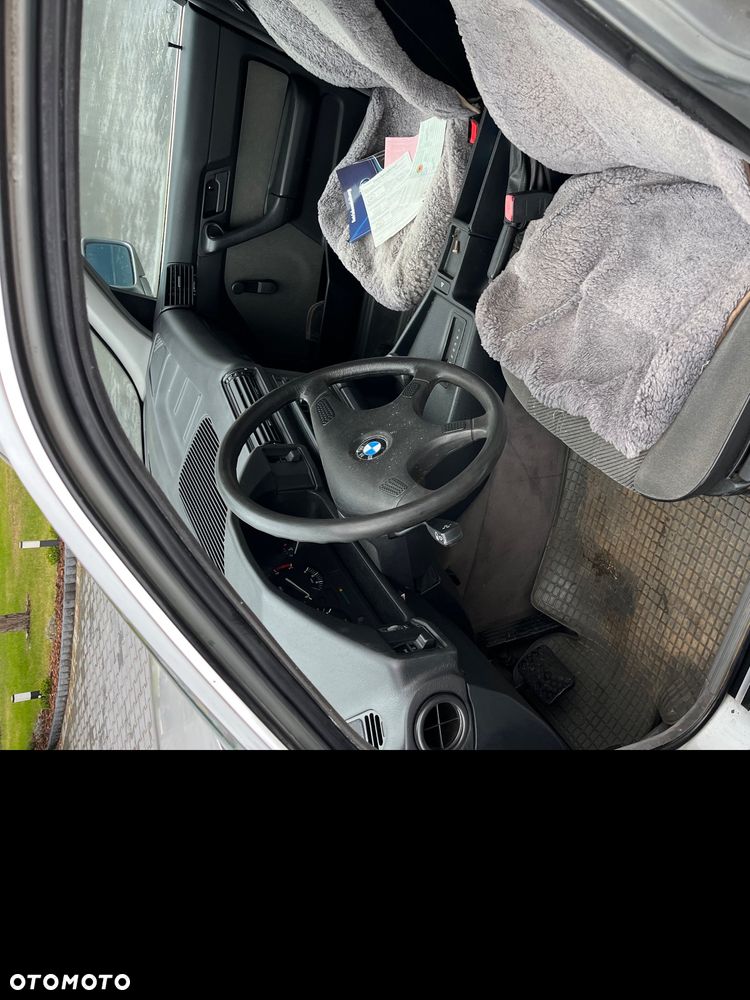 BMW Seria 5 - 16