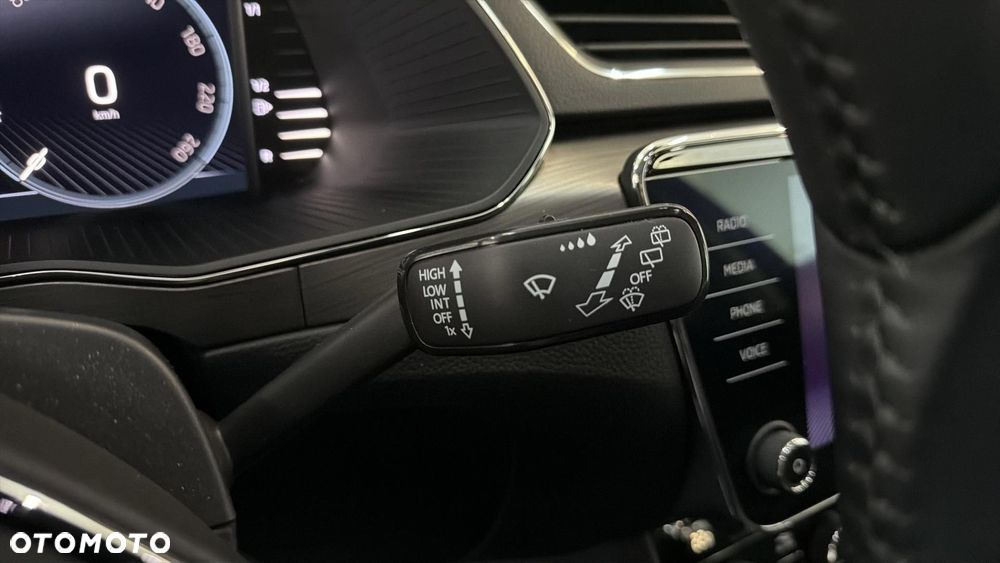 Skoda Superb 2.0 TDI SCR Style DSG - 26