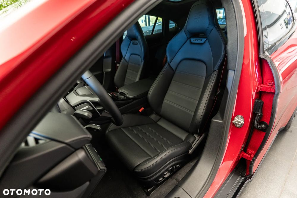 Porsche Panamera GTS - 11