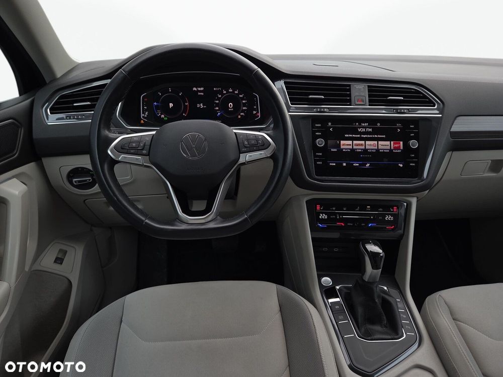 Volkswagen Tiguan Allspace 2.0 TDI Elegance DSG - 9