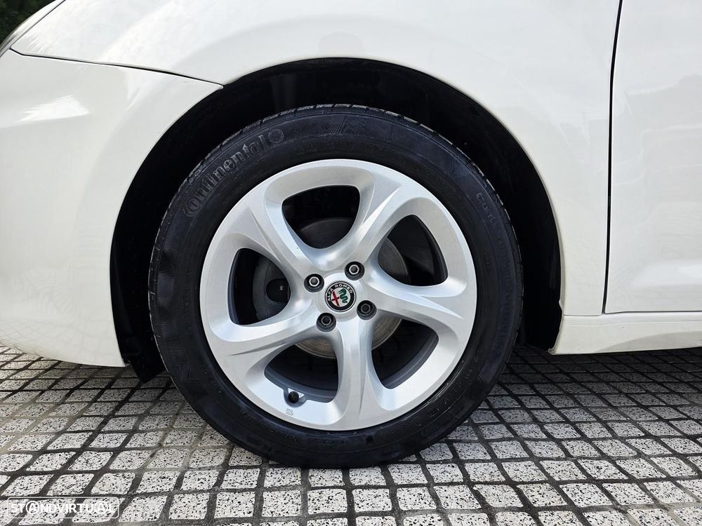 Alfa Romeo MiTo 0.9 T TwinAir Super - 37